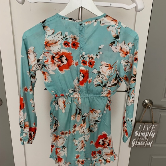 Peyton Bre Blue floral romper size 16 - Picture 4 of 12